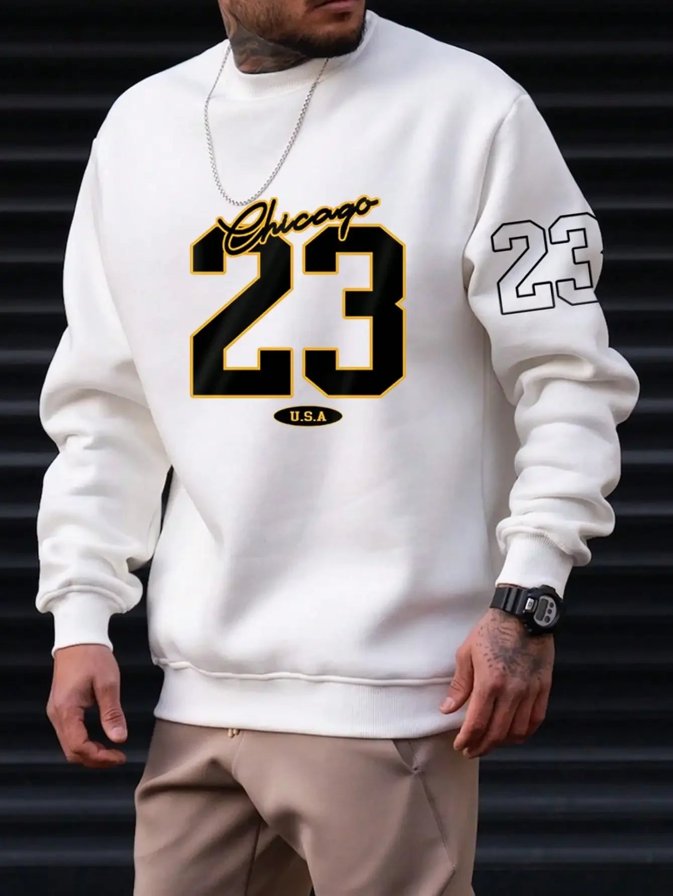 23 USA Sweater