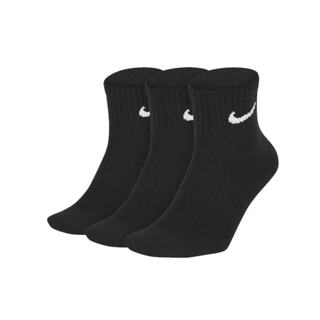 NIKE Unisex Lightweight Socks